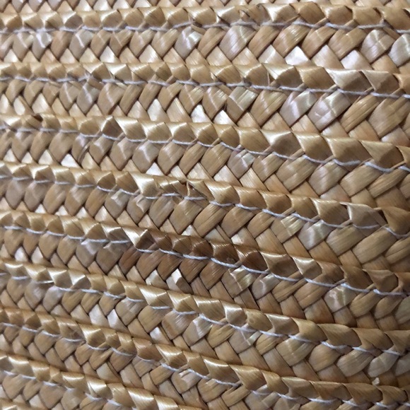 Wheat Straw Woven Purse-Natural Color-Floral Detail-6x7 - Picture 6 of 15